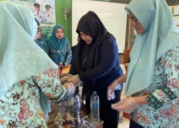 MMD Kelompok 640 Berikan Sosialisasi Pengolahan dan Pemanfaatan Limbah kepada Warga Desa Semambung